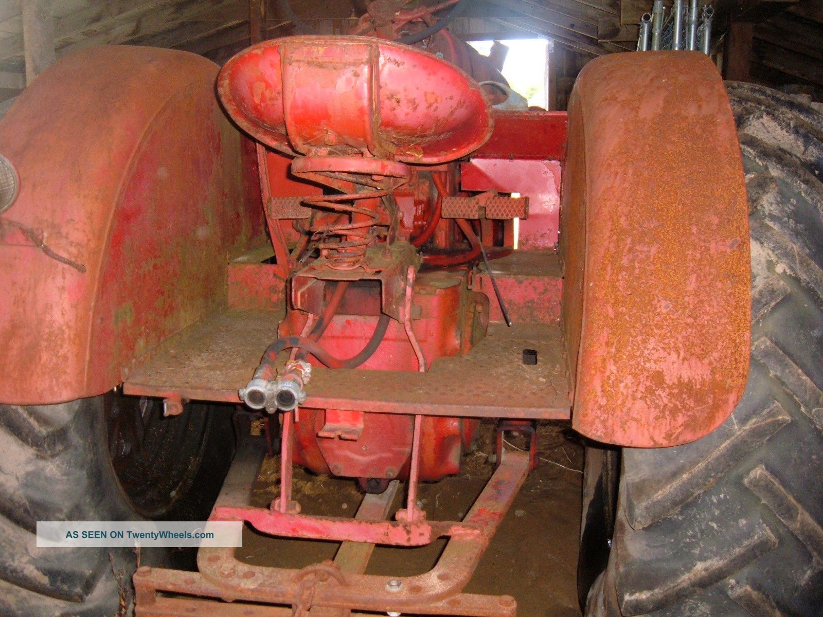 International Harvester W450d Tractor Tractors photo