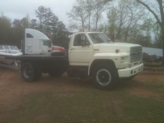 1984 Ford F - 650 photo