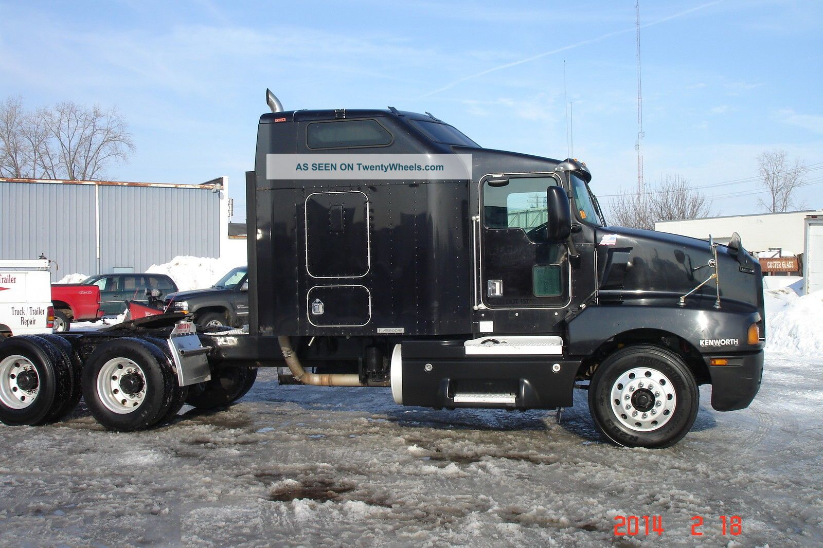 2001 Kenworth T - 600 Sleeper Semi Trucks photo