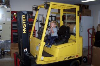 1998 Hyster Forklift S35xm photo