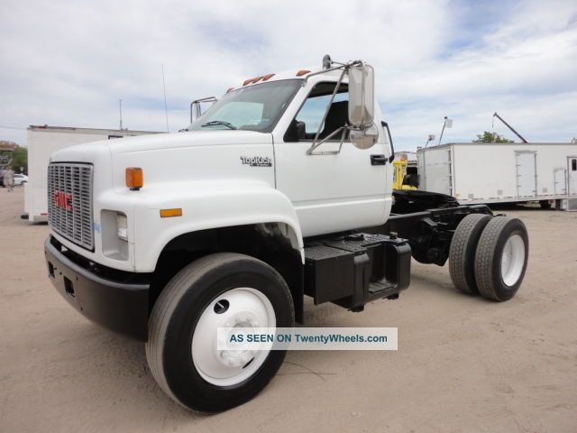 2000 Gmc C8500 Daycab Semi Trucks photo