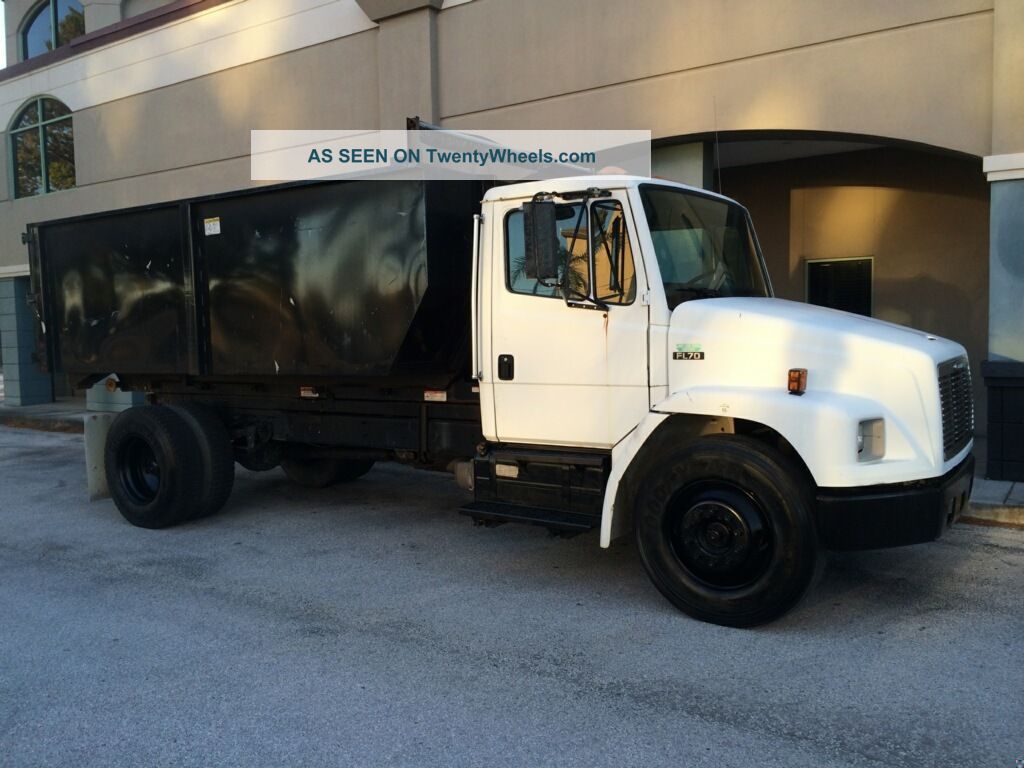1999 Freightliner Fl70 Dump Trucks photo