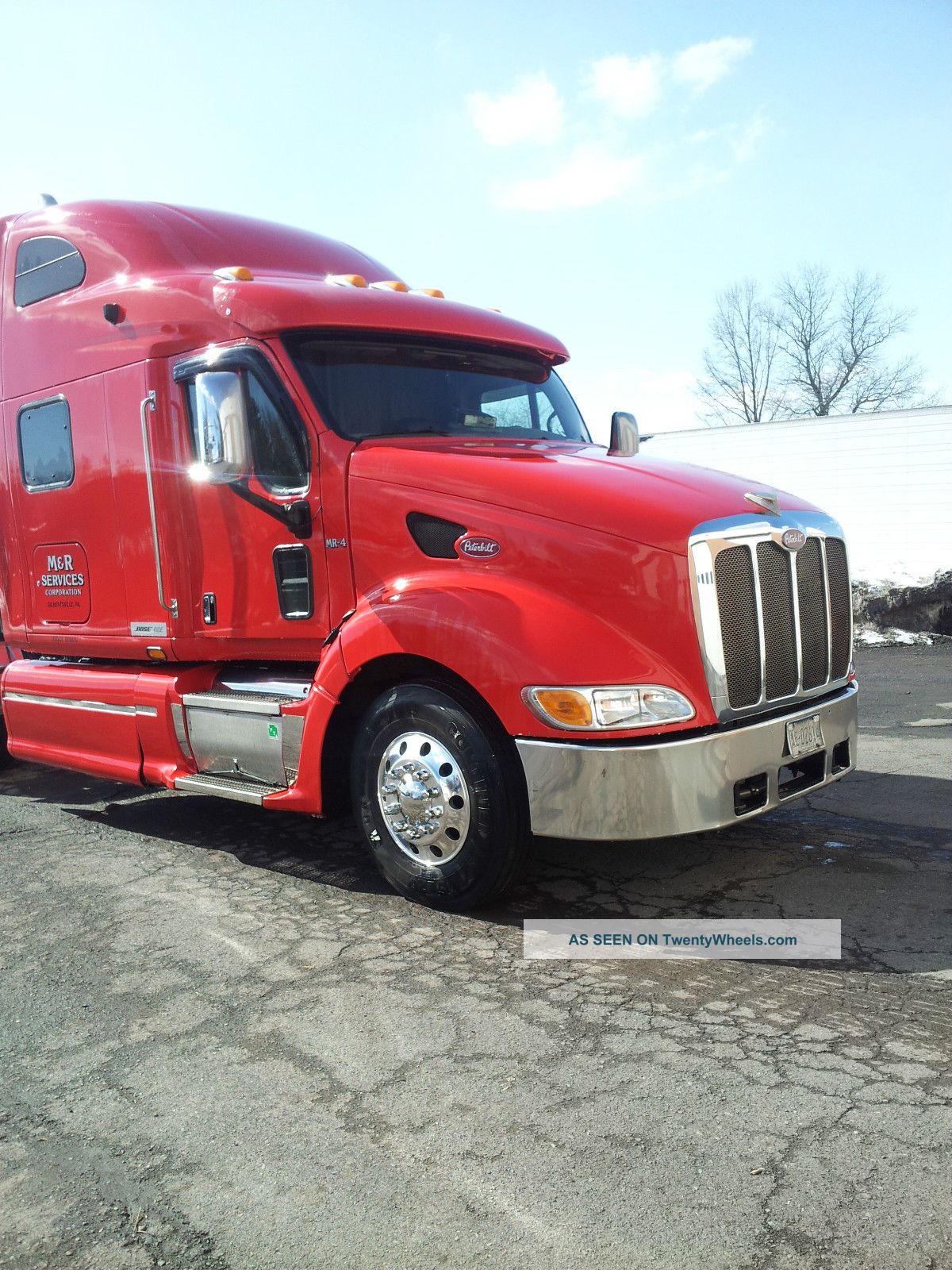 2002 Peterbilt 387 Sleeper Semi Trucks photo
