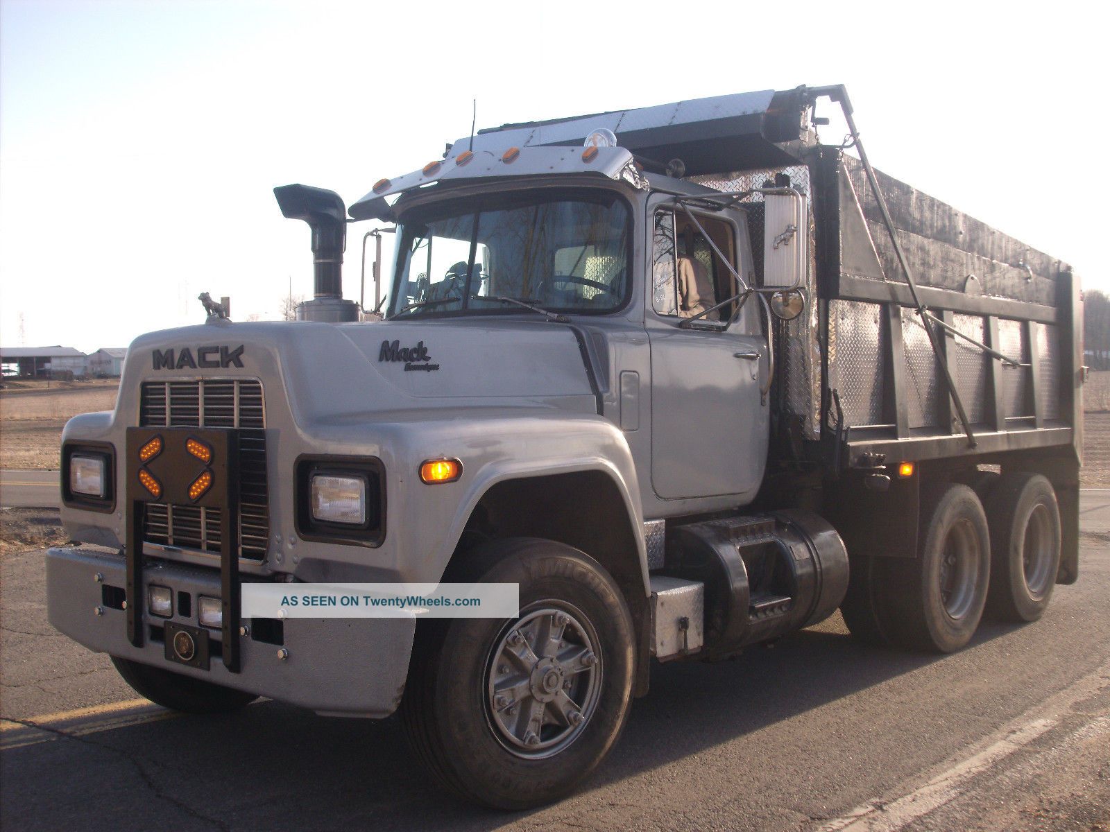 1982 Mack R - Model Dump Trucks photo