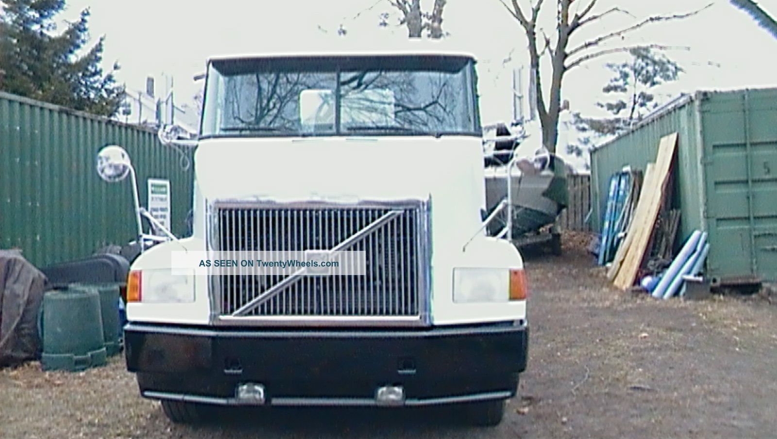 1996 Volvo Dump Trucks photo
