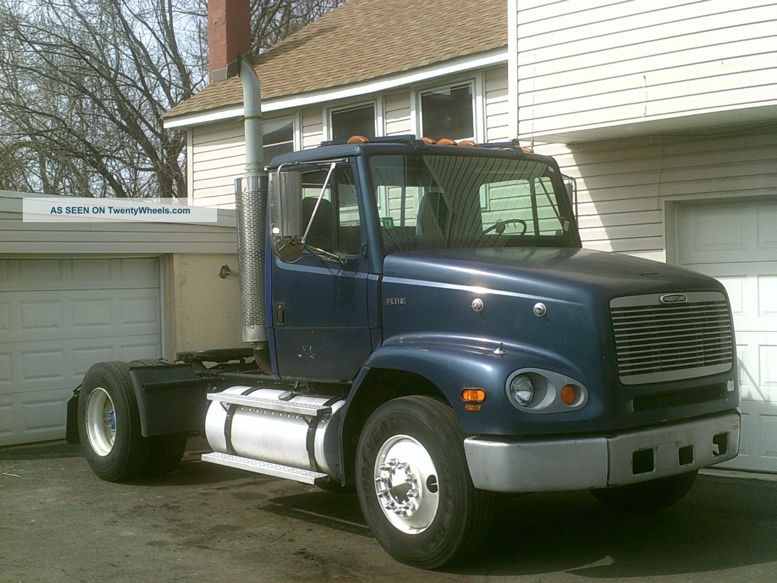 1998 Freightliner Fl - 112 Sleeper Semi Trucks photo