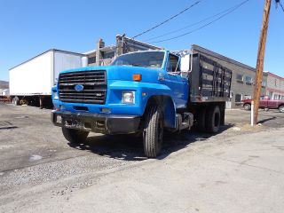 1986 Ford F600 photo