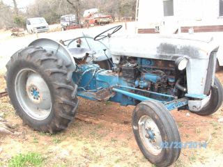 4000 Ford Tractor\ photo