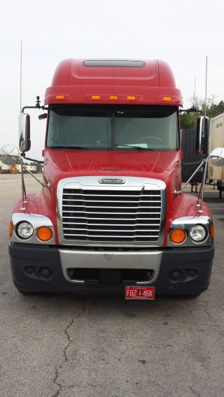 2005 Freightliner Centry photo