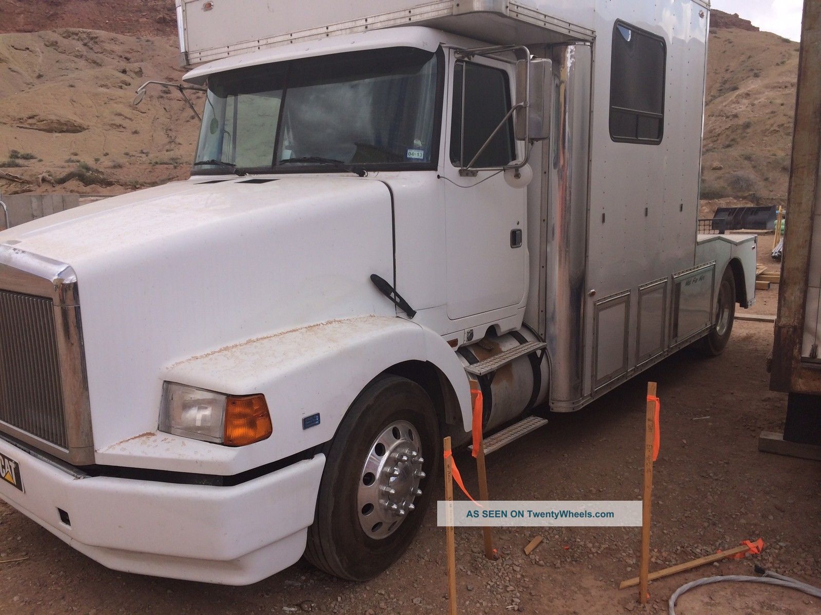 1991 Volvo Toter Other Medium Duty Trucks photo