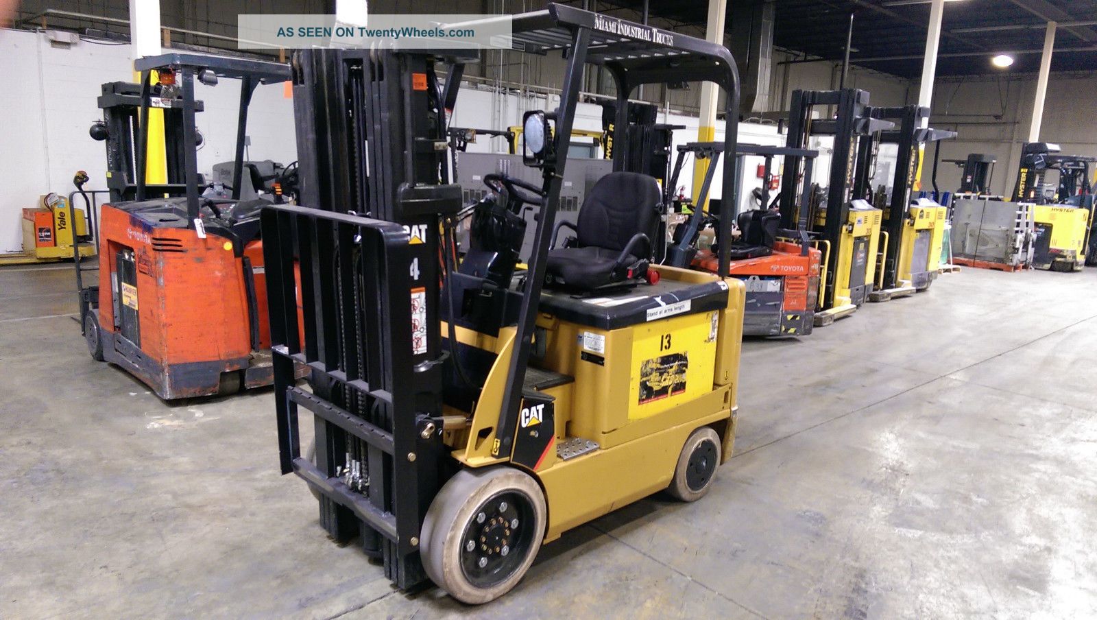 2009 Cat Ex5000.  5000 Lb Capacity.  48 Volt Electric Forklift.  188 