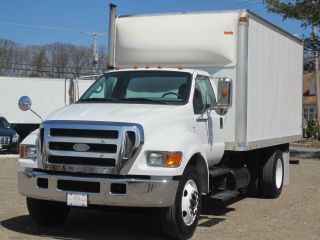 2004 Ford F - 650 photo
