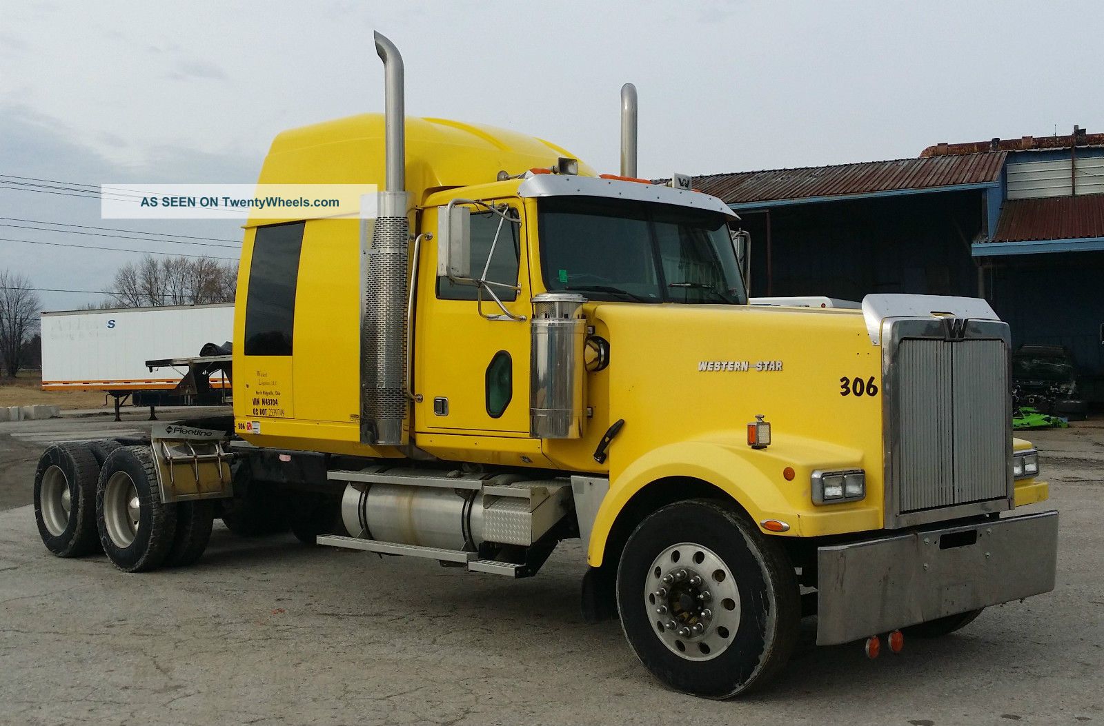 2004 Western Star 49x Sleeper Semi Trucks photo