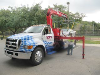2004 Ford F - 750 photo