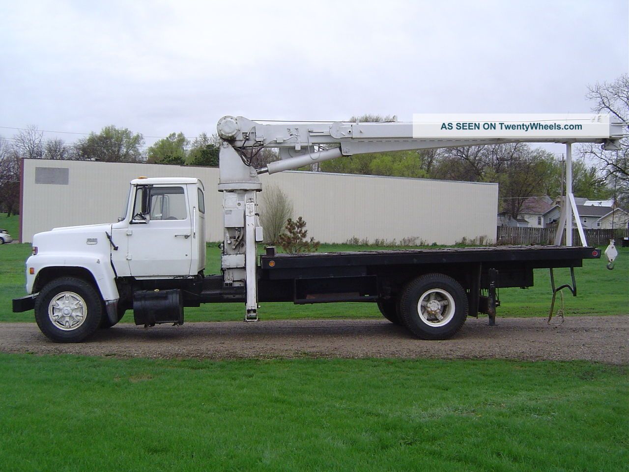 1975 Ford Ln800 Bucket / Boom Trucks photo