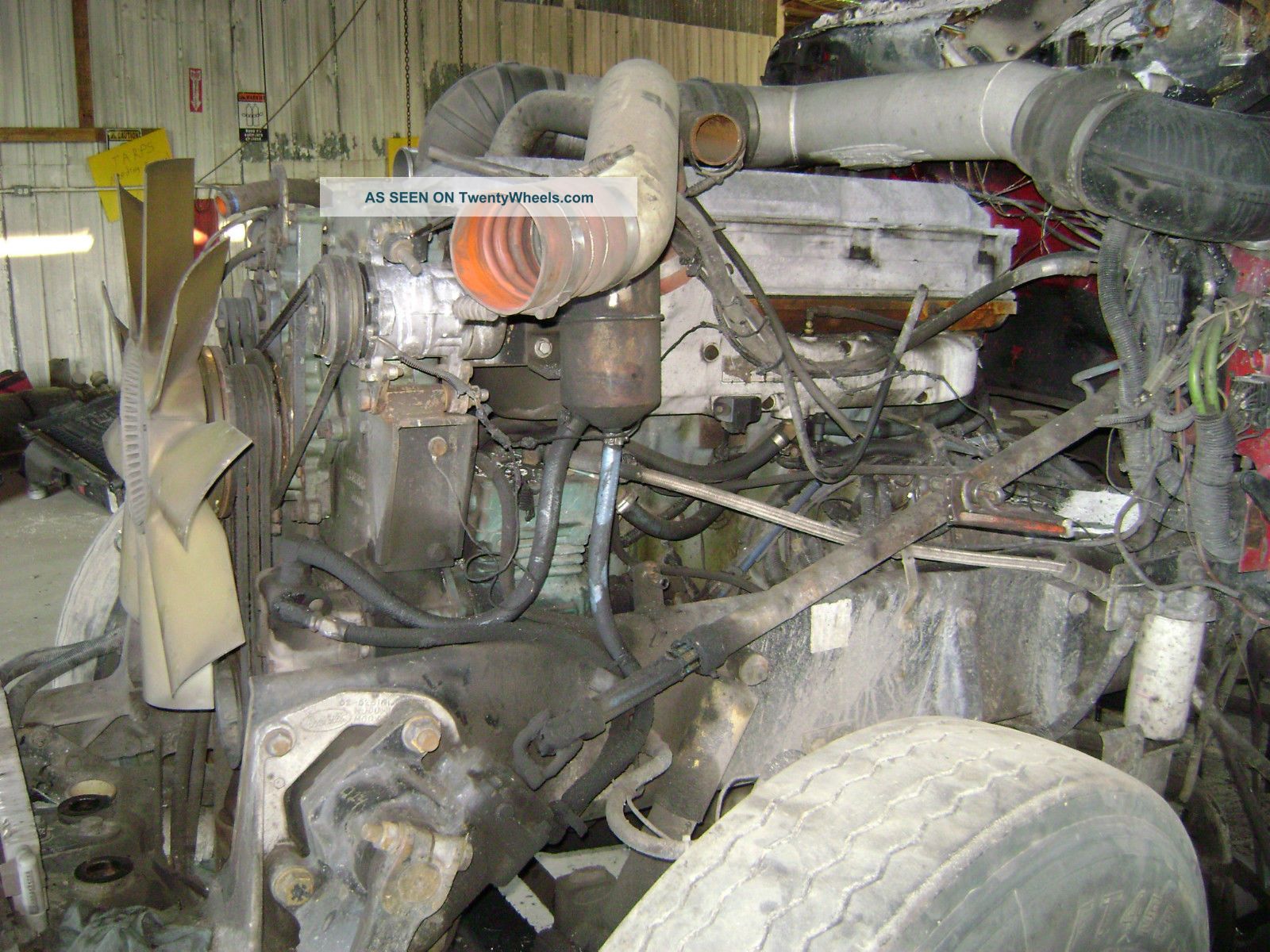 2000 Peterbilt Sleeper Semi Trucks photo