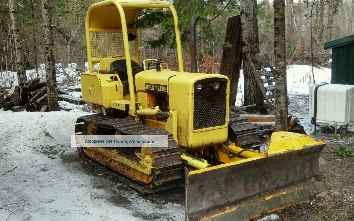Bulldozer Crawler Dozers & Loaders photo