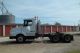 2000 Volvo Vnl - 64t Daycab Semi Trucks photo 1