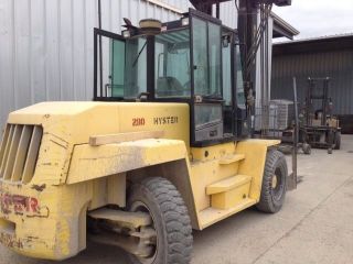 2000 Forklift Hyster 30,  000lbs Diesel Enclosed Can Side Shift photo