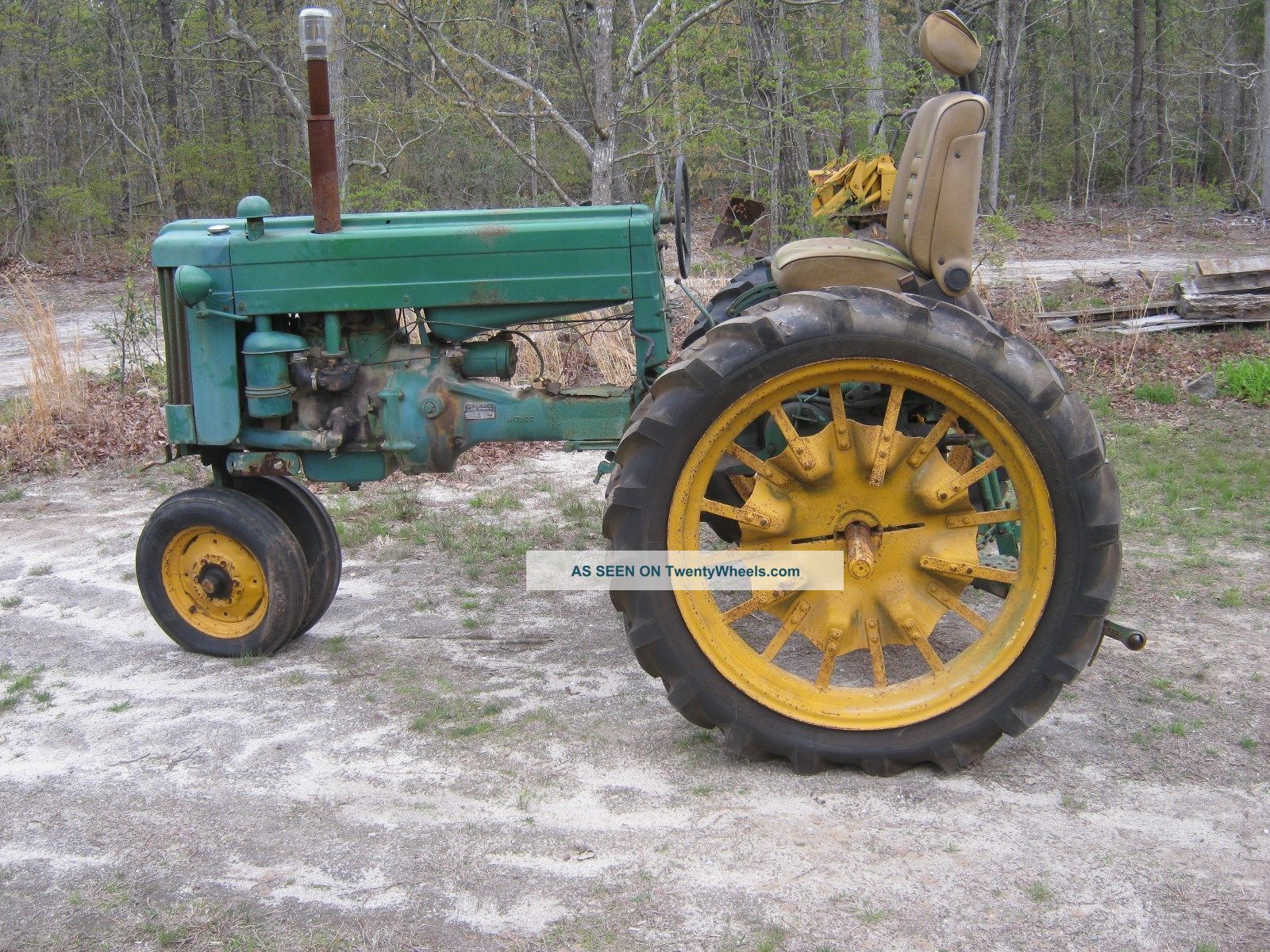 John Deere Model 40 Farm Tractor Has 3 Point Hitch Antique & Vintage Farm Equip photo