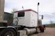 2007 Peterbilt 379 Sleeper Semi Trucks photo 4