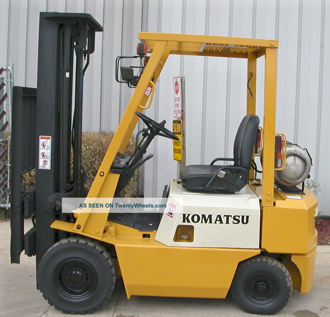 Komatsu Model Fg15ht - 14 (1988) 3000lbs Capacity Lpg Pneumatic Tire Forklift Forklifts photo