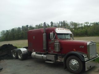 2001 Freightliner Classic Xl photo