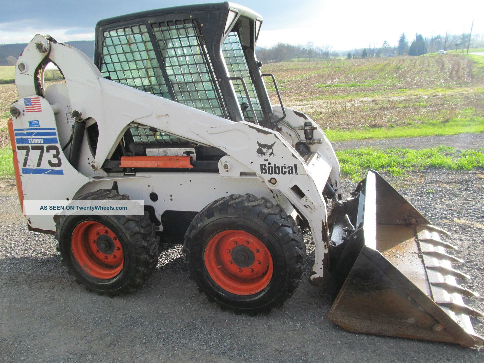 2002 Bobcat 773 Skidloader 46 Hp Kubota Diesel Vertical Lift 2,  250 Hours Skid Steer Loaders photo