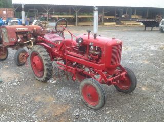 1947 Bf Avery V With Cultivator photo