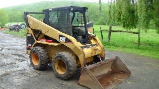 Cat 262 Turbo Skid Loader With Cab photo