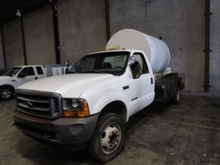 2001 Ford F - 450 photo