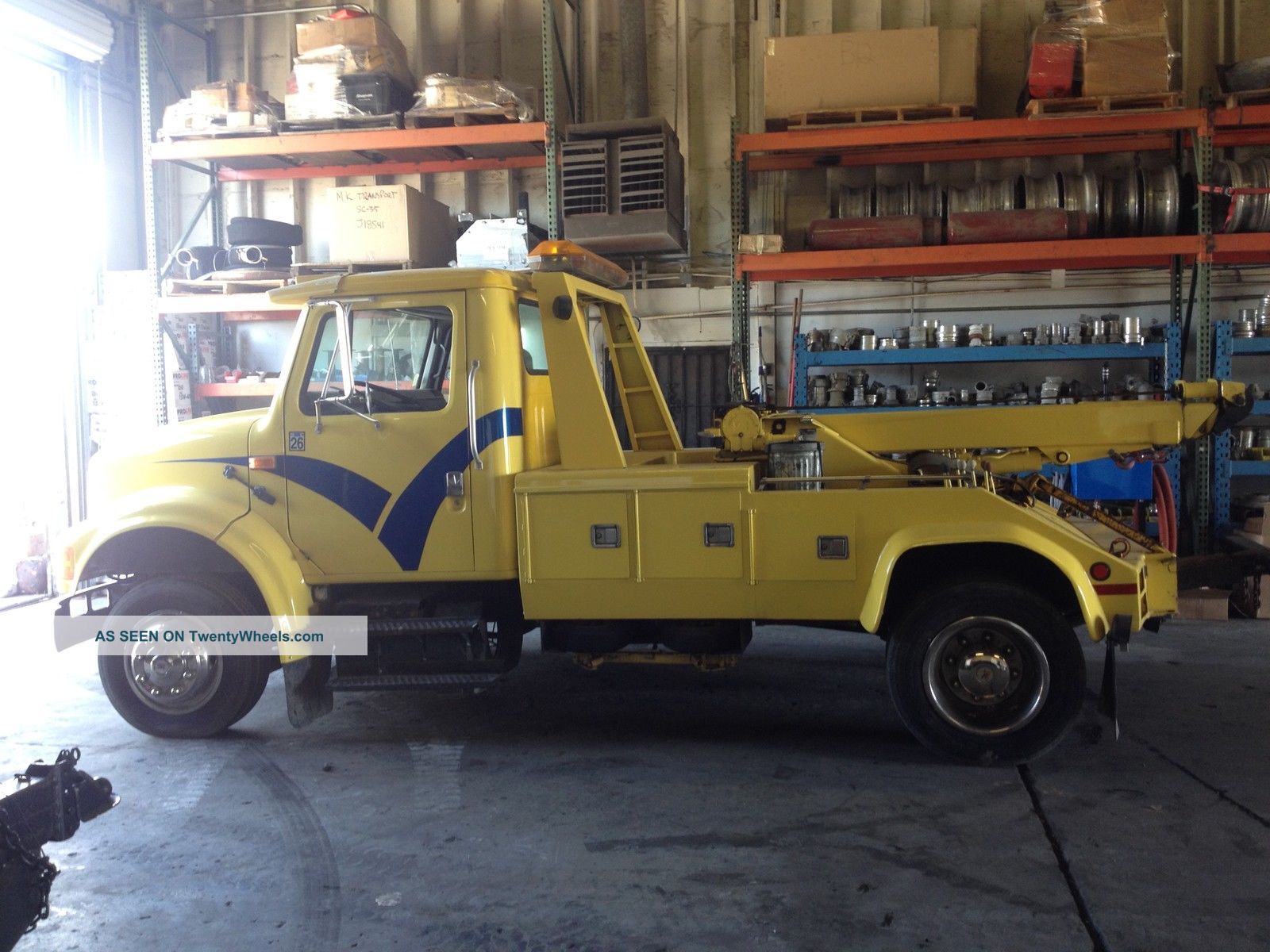 1997 International 4700 4x2 Wreckers photo