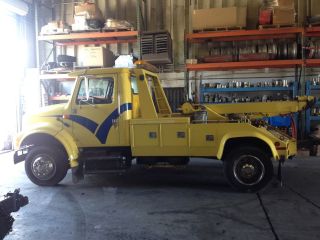 1997 International 4700 4x2 photo