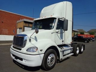 2007 Freightliner Columbia Daycab Truck photo