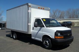 2011 Chevrolet G30 Express photo