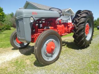 Ford Tractor 9n photo