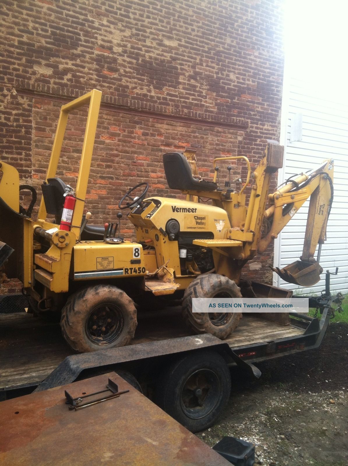450 Vermeer Trencher Backhoe Dozer With Hudson Trailer Trenchers - Riding photo