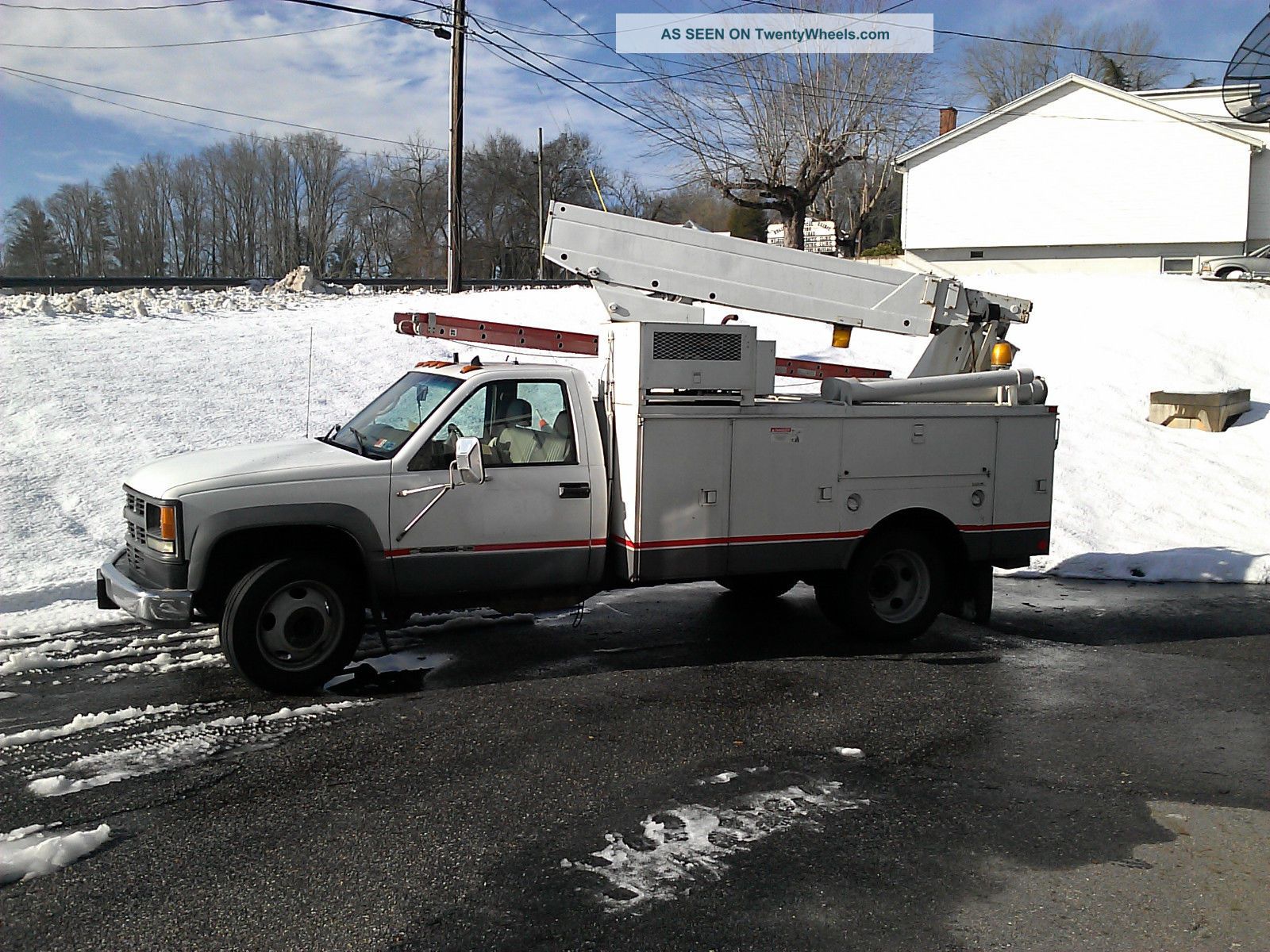 2000 Chevrolet 3500hd Bucket / Boom Trucks photo