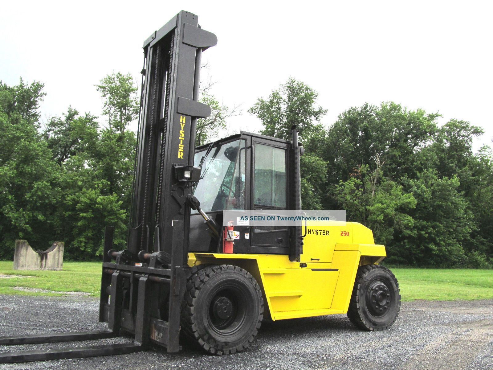 Hyster 25,  000 Lb Forklift,  H250xl,  Perkins Diesel,  Sideshift,  Pneumatic,  H230xl Forklifts photo