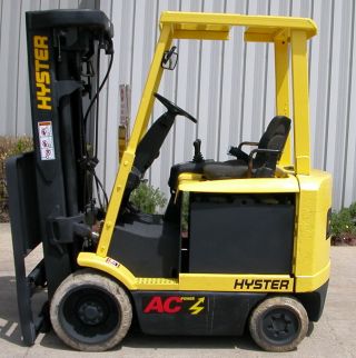 Hyster Model E50z - 27 (2006) 5000lbs Capacity 4 Wheel Electric Forklift photo
