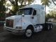 2007 Internaitoanl 9200i Daycab Semi Trucks photo 1