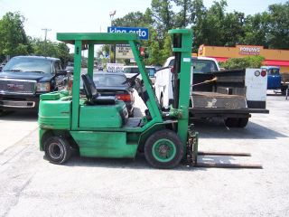 Komatsu Pneumatic Tire Forklift $500 photo