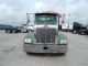 2007 Peterbilt 385 Daycab Semi Trucks photo 1