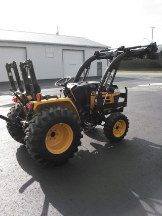 2013 Ex2900 Yanmar Utility Tractor With Yl300 Loader,  4wd Hydrotatic Only 65 Hrs photo