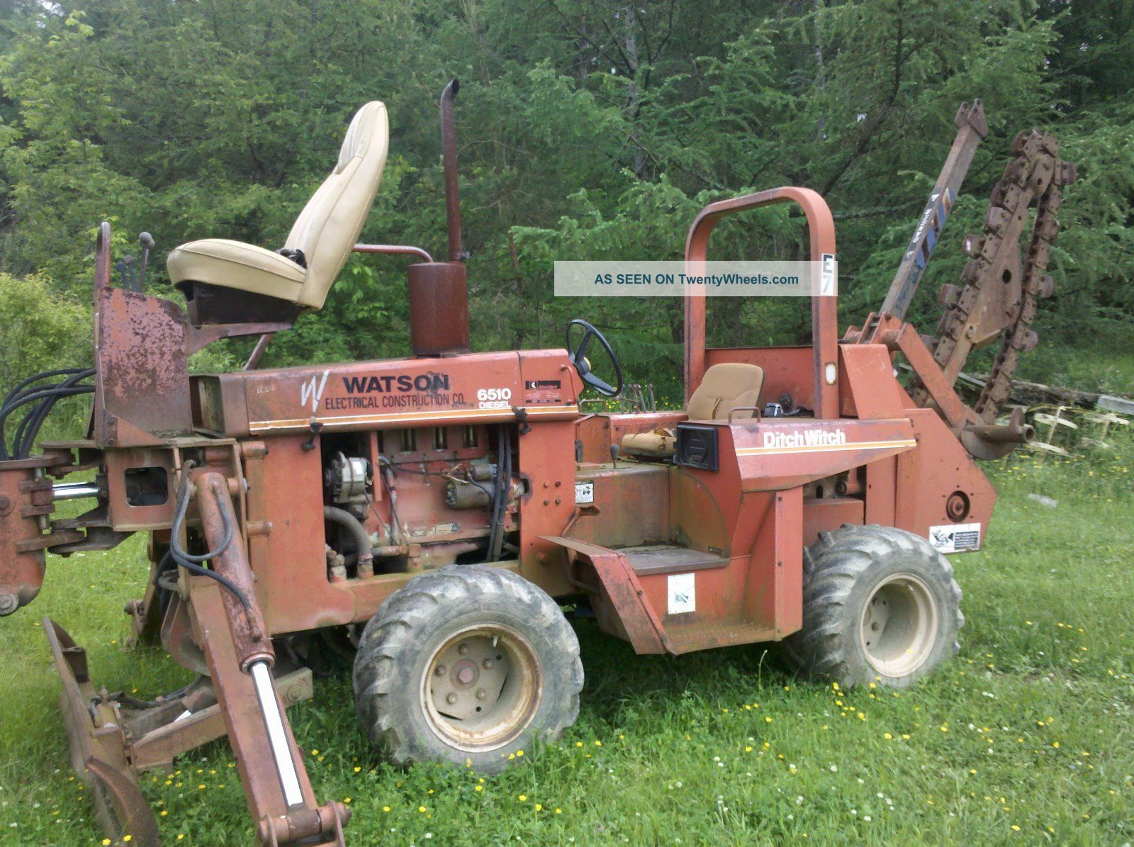 Ditch Witch 6510 Excavator Backhoe Dozer Trencher Trenchers - Riding photo