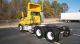 2009 International Prostar Daycab Semi Trucks photo 2