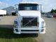 2008 Volvo Vnl Daycab Semi Trucks photo 1