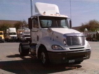 2007 Freightliner Cl12042st - Columbia 120 photo