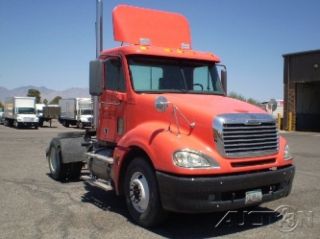 2006 Freightliner Cl12042st - Columbia 120 photo