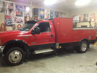 2004 Ford F - 550 Cab And Chassis photo